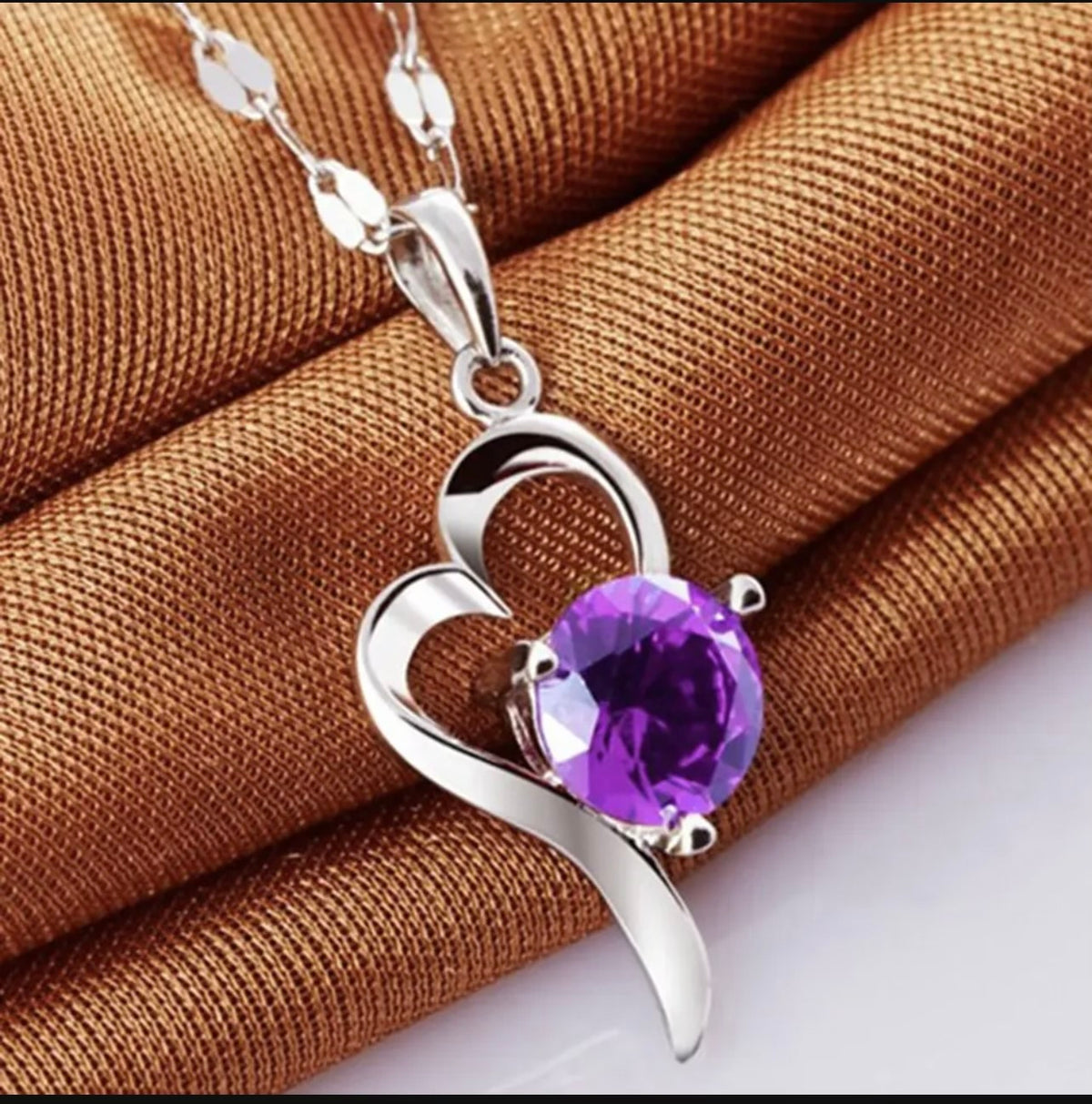Silver Plated Korean Love Pendant Necklace for Women